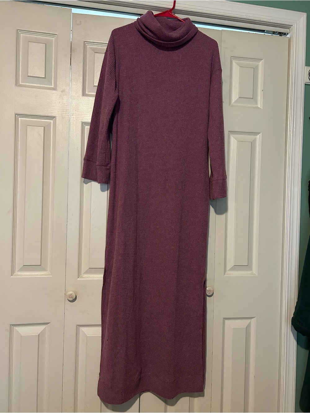 Cozy Ribbed Turtleneck Maxi Dress in Mauve